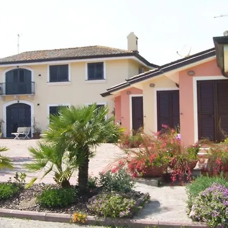 Le 2 * Bari Sardo